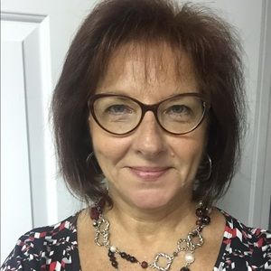 Meet your Posher, Paula